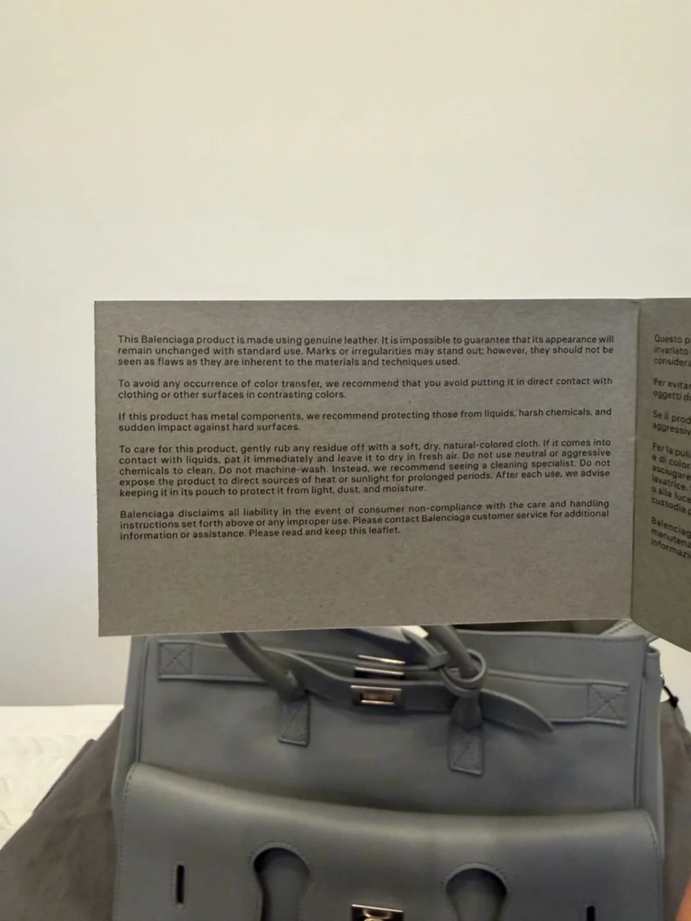 Balenciaga BEL AIR CARRY ALL BAG SMALL IN CLOUD GREY - Picture 15 of 16